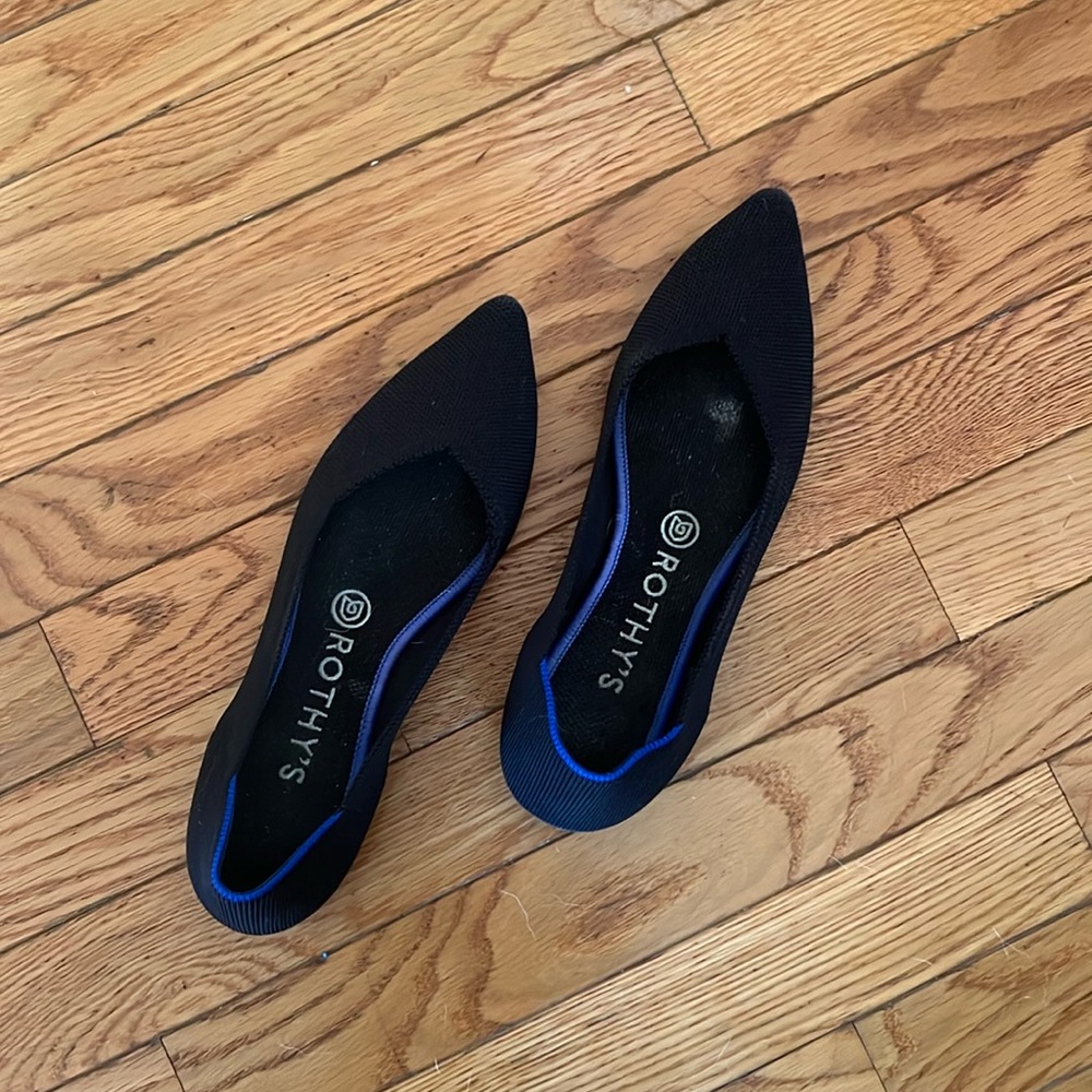 Rothy’s Point (Black)